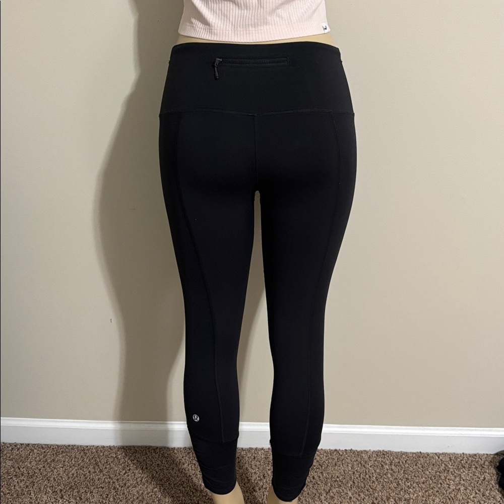 Lululemon Runday Crop size 6 - Picture 9 of 11